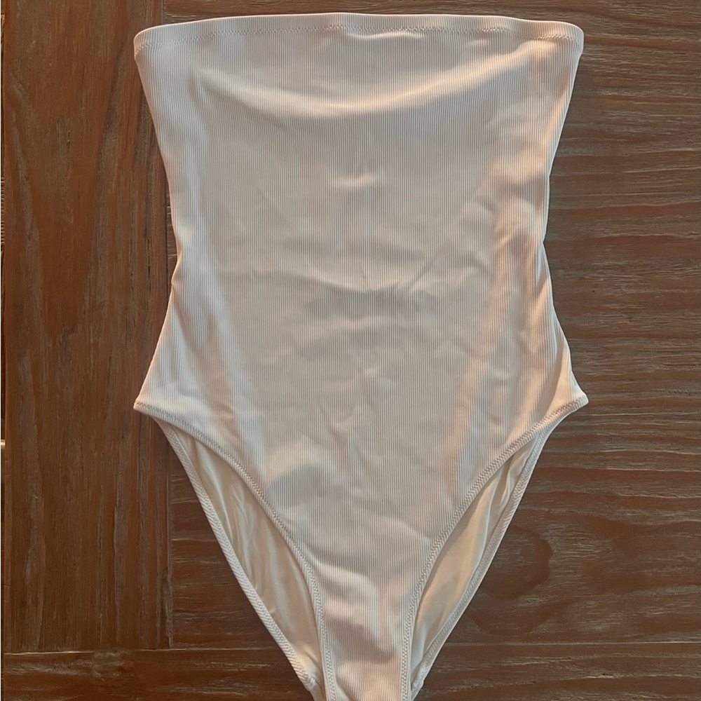 Lido sedici cream ribbed lined Women's One Piece Swimsuit